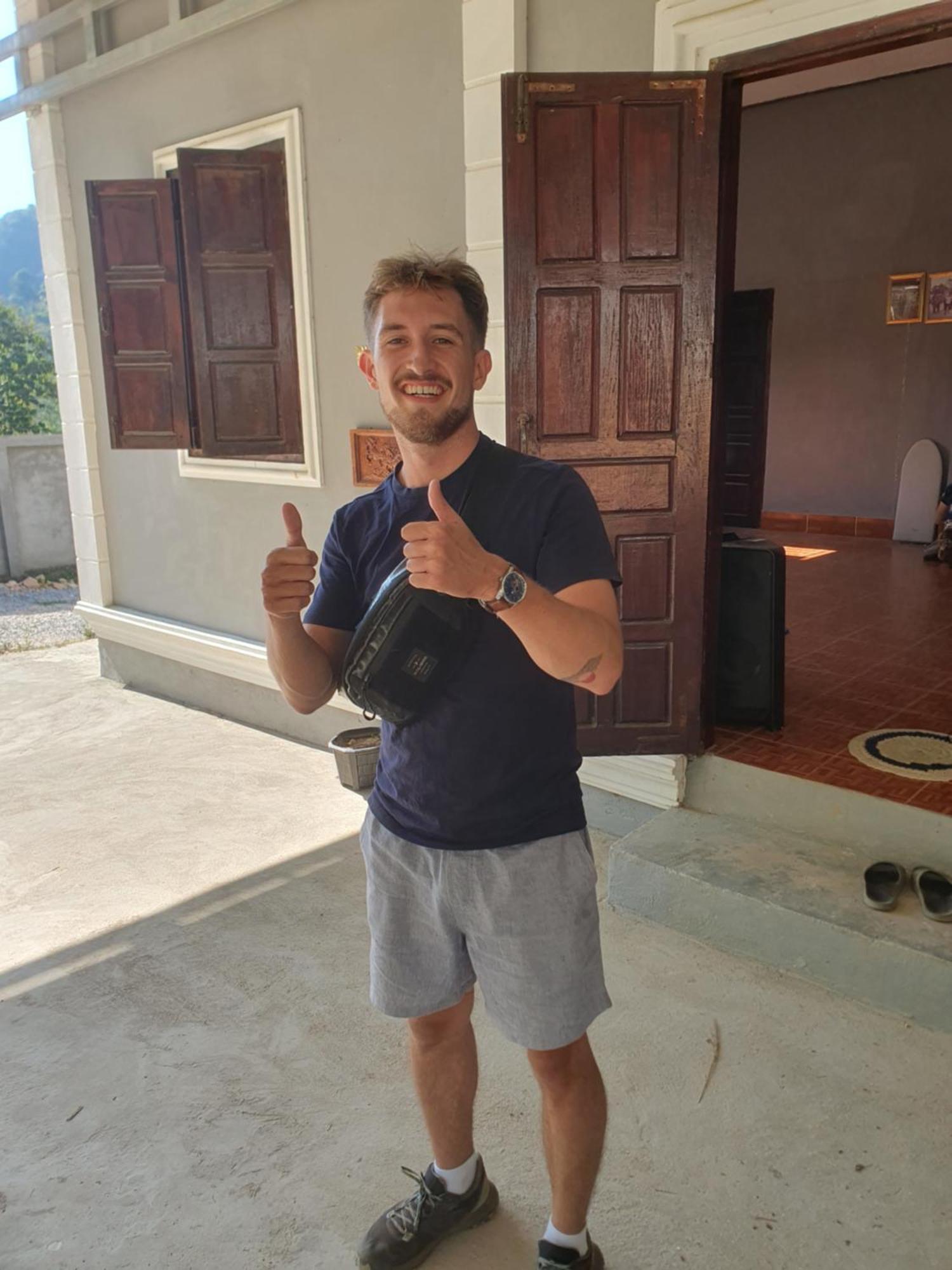 Khounxok Guesthouse Nong Khiaw Ngoại thất bức ảnh